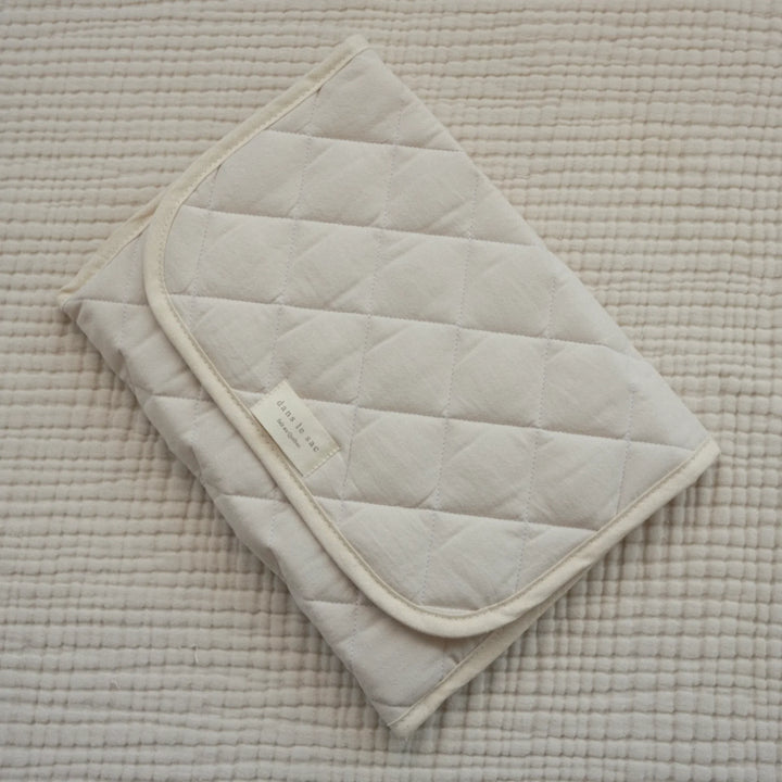 Tapis de change en coton crème 
