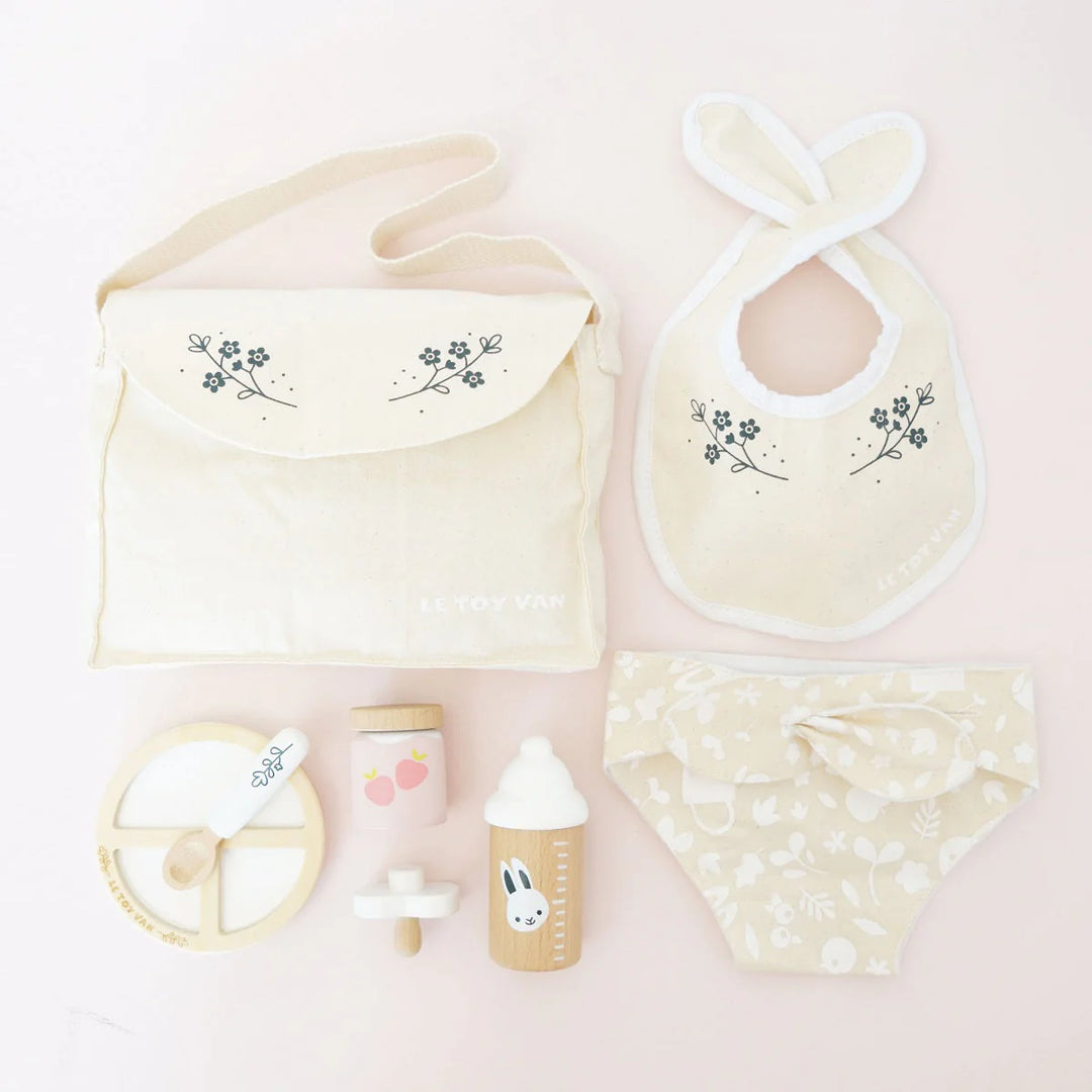Trousse et sac de soins pour poupées