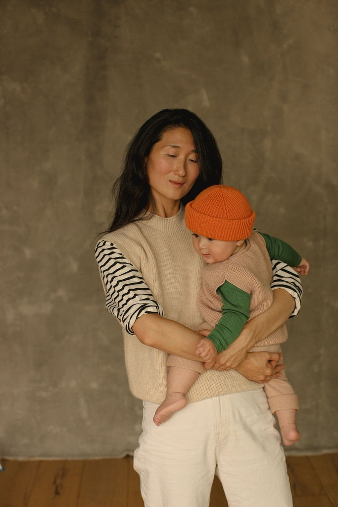 Maman et bébé avec Veste  en laine mérinos