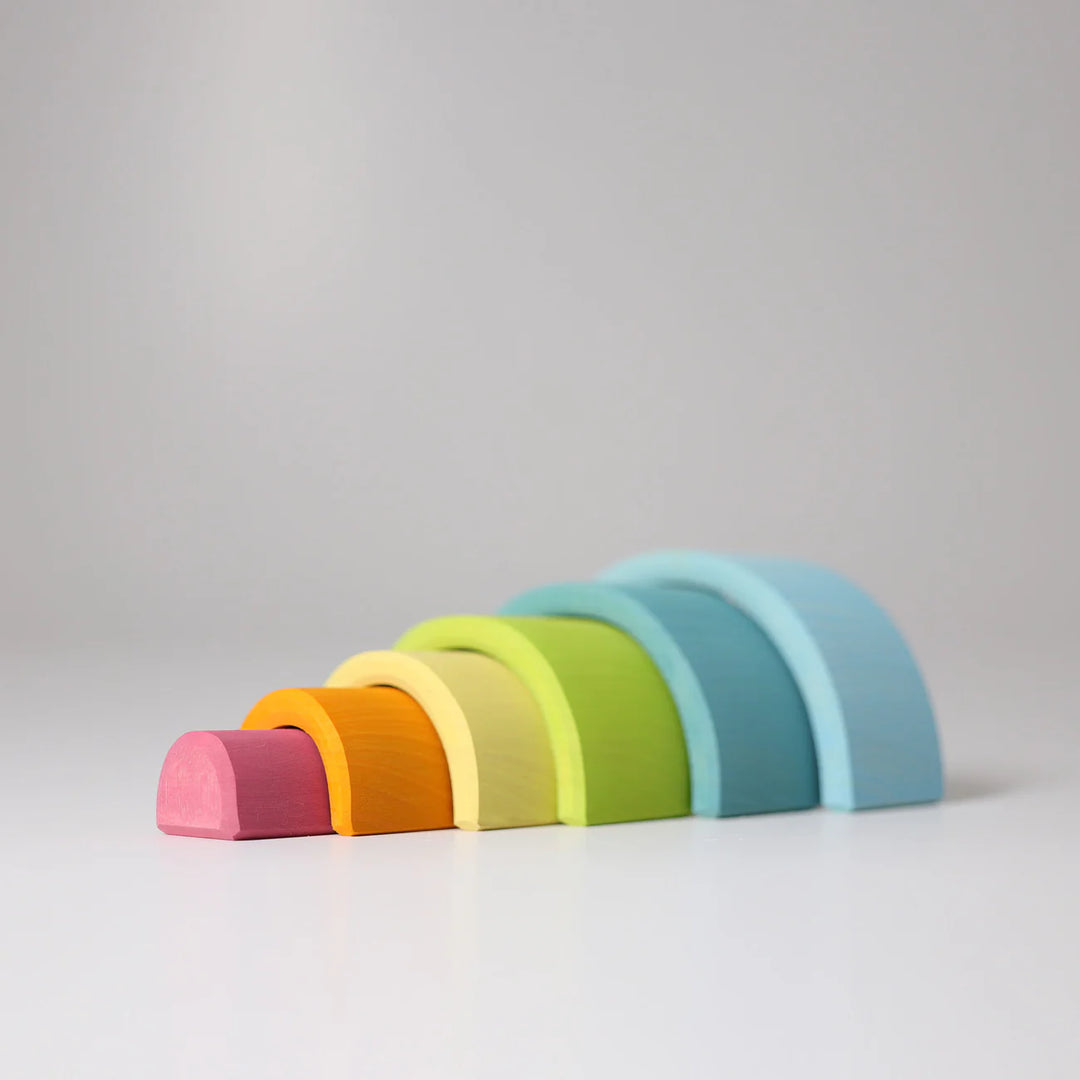 Arc-en-ciel à empiler en bois 