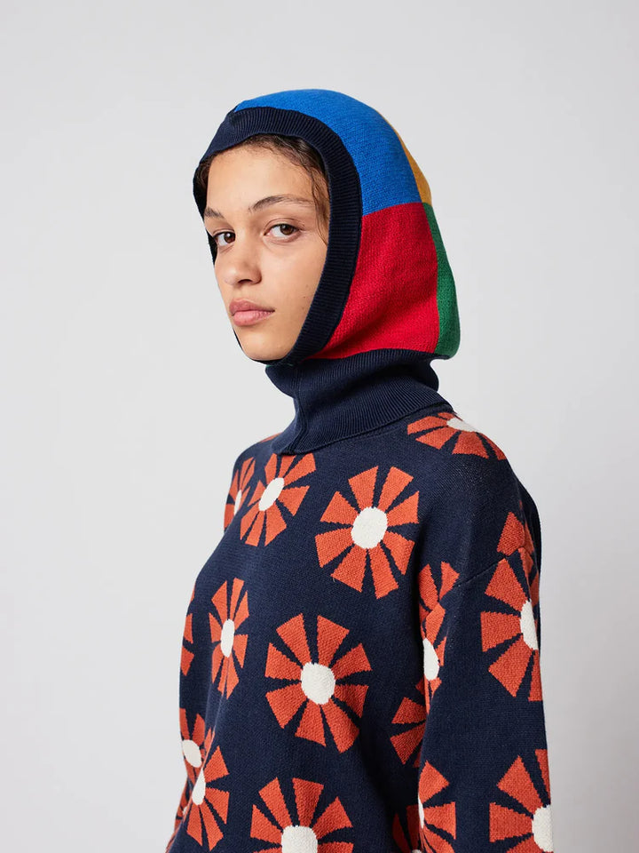 Femme avec Balaclava tricotée multicolore 