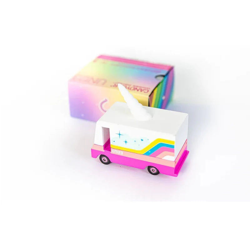 Camion en bois licorne