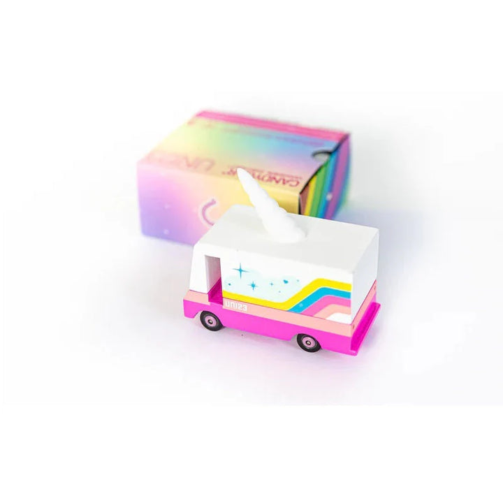 Camion en bois licorne