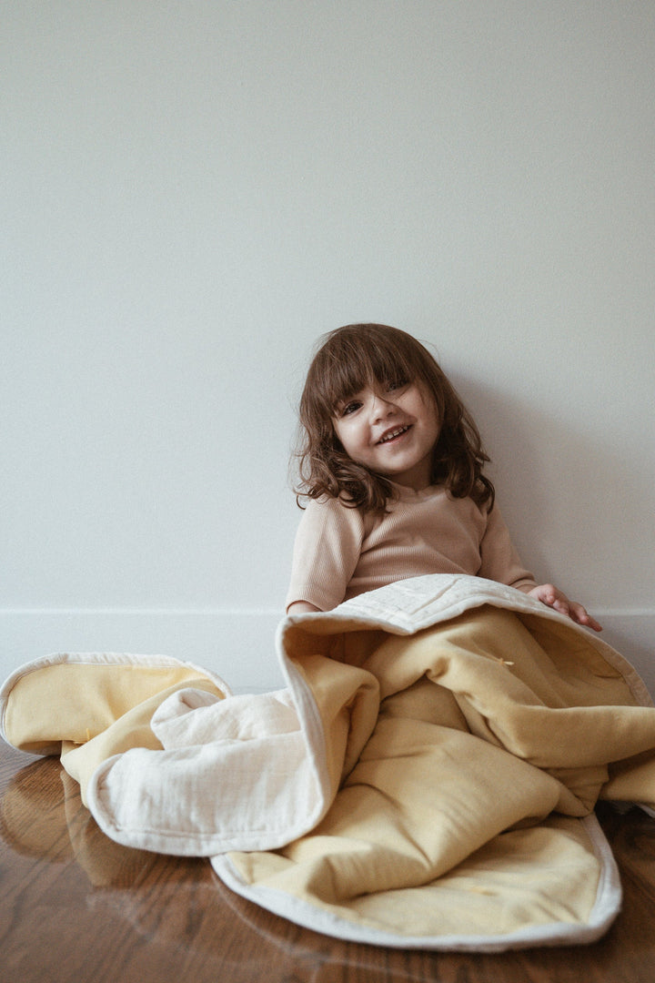 Enfant avec Couverture matelassée Camomile
