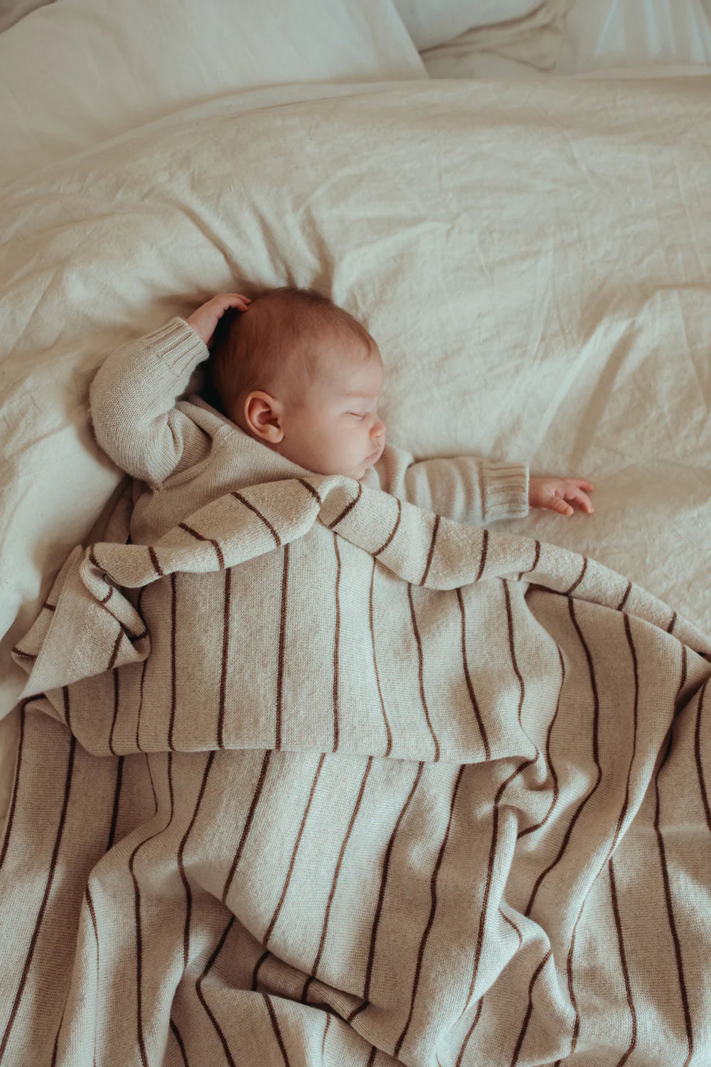 Bébé avec Couverture Hvid en mérinos Crème et Moka