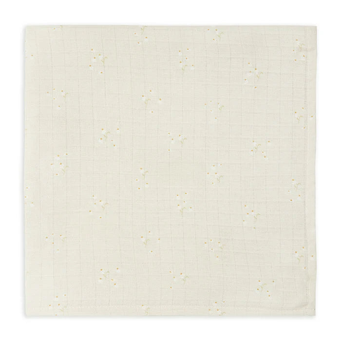 Couverture d'emmaillotage Avery Row en coton imprimé camomille