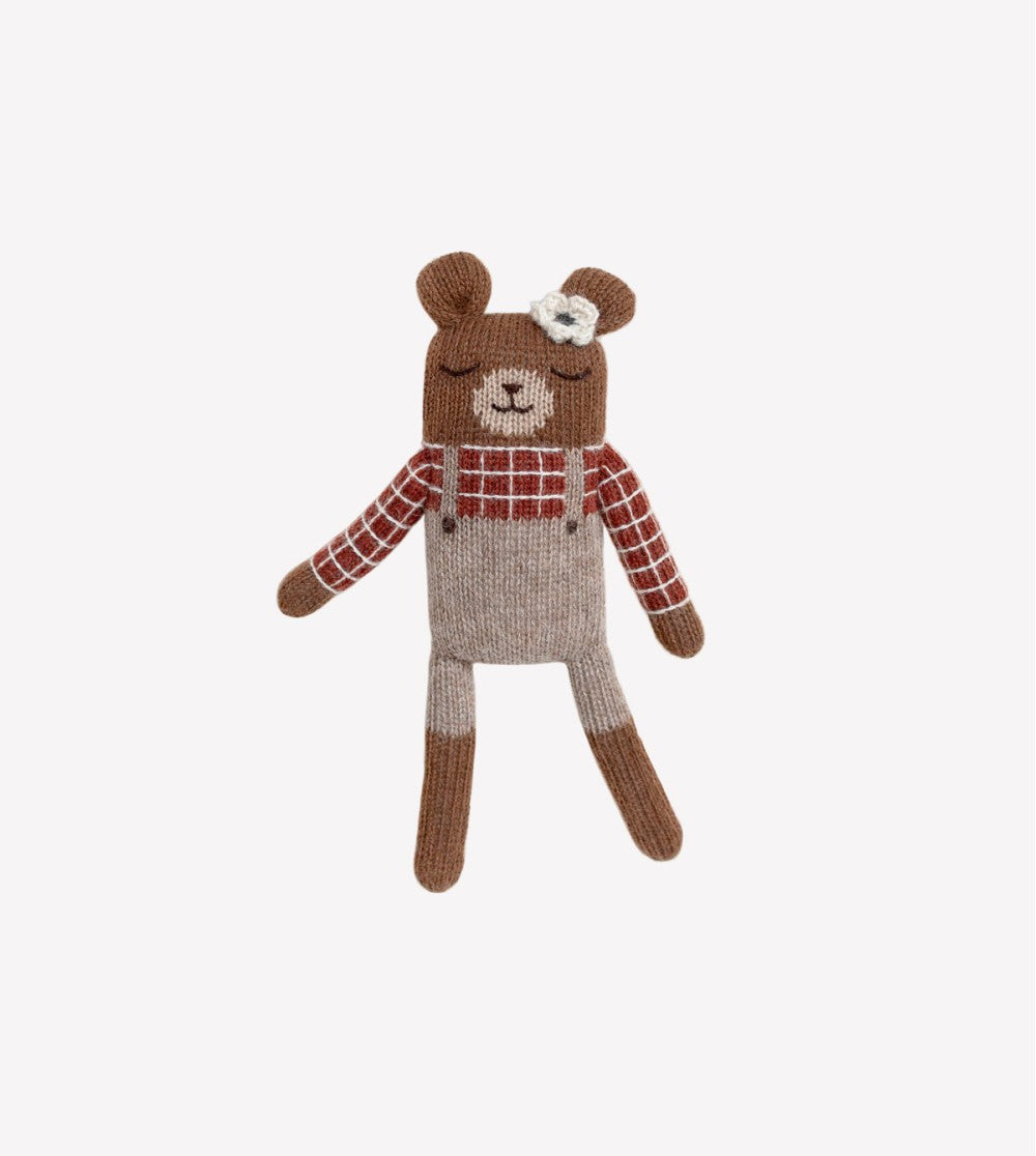 Petit ourson en tricot avec Chemise à carreaux sienne