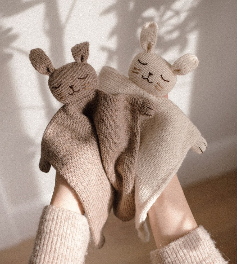 Doudous plat tricotés Lapin 