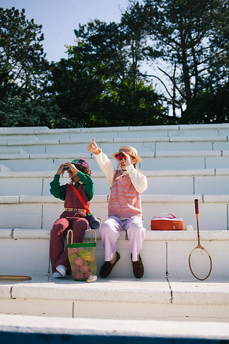 Enfants avec Jumelles pour enfant