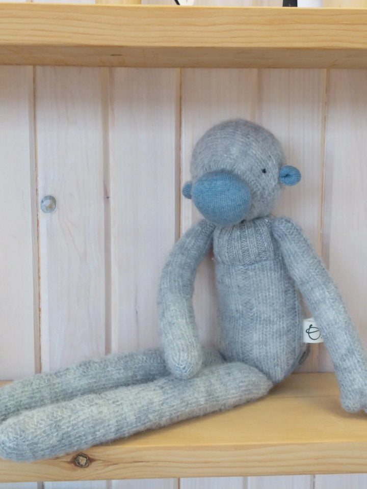 Peluche en laine ouistiti bleu