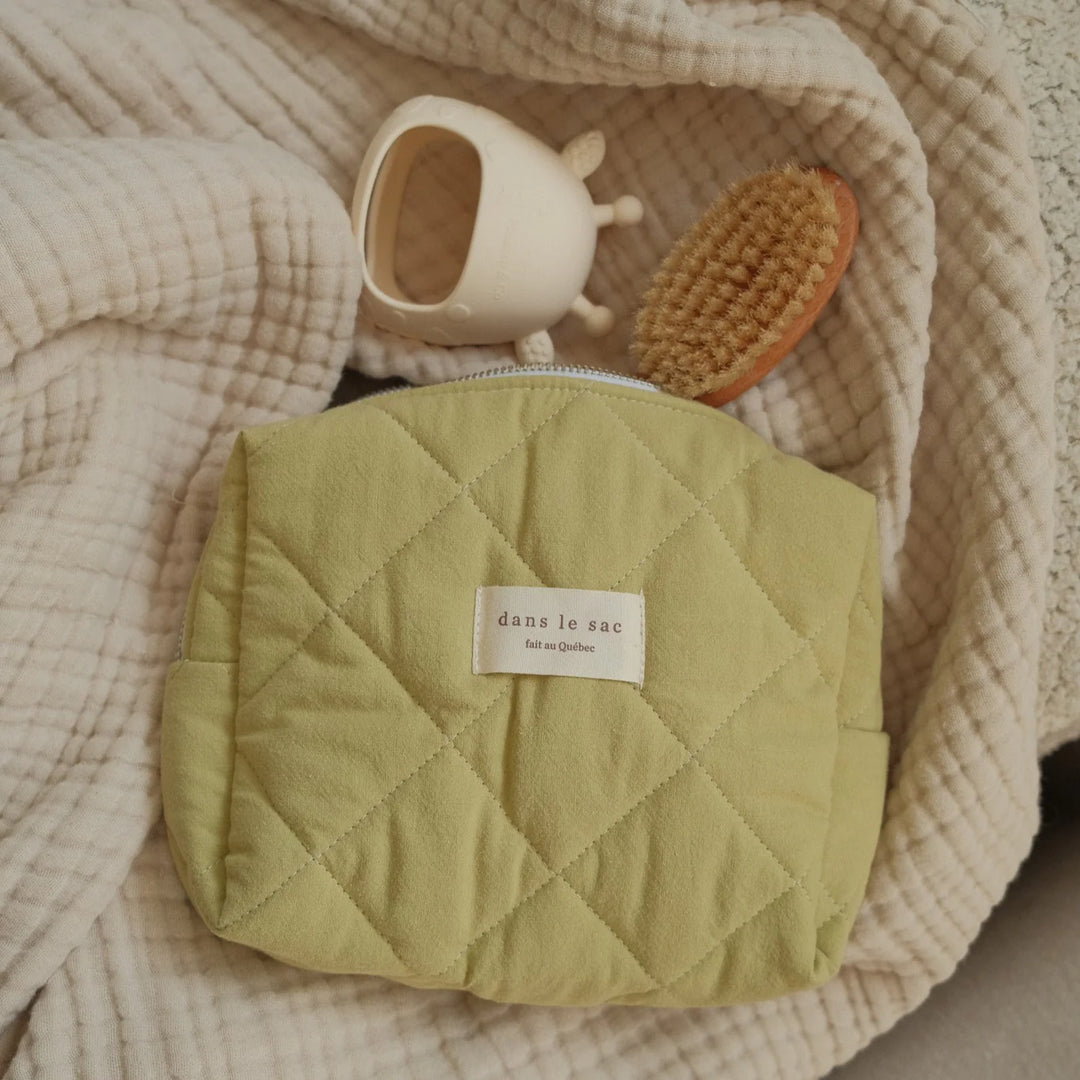Pochette en coton matelassé vert 