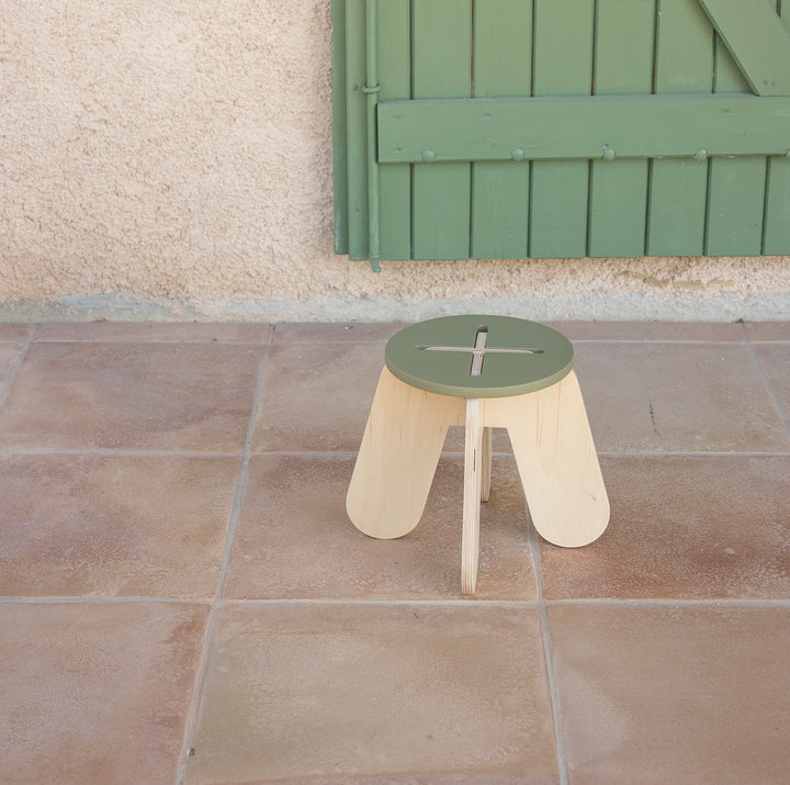 Tabouret en bois Kaki