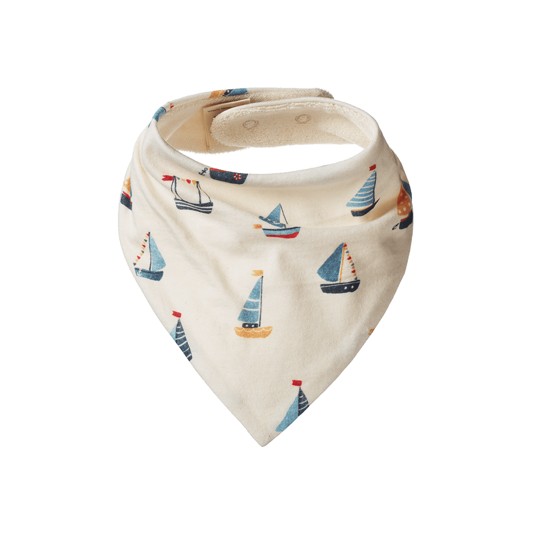 Bavoir triangle Nature Baby en coton naturel avec imprimé voiliers 