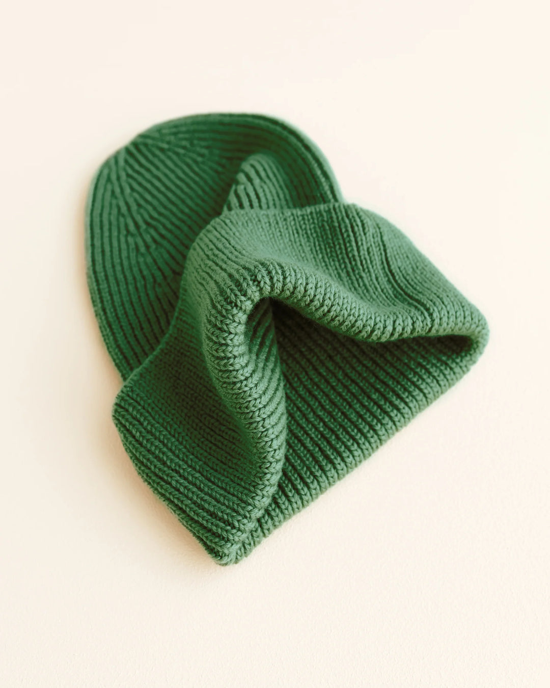 Tuque Fonzie Hvid en laine mérinos verte 