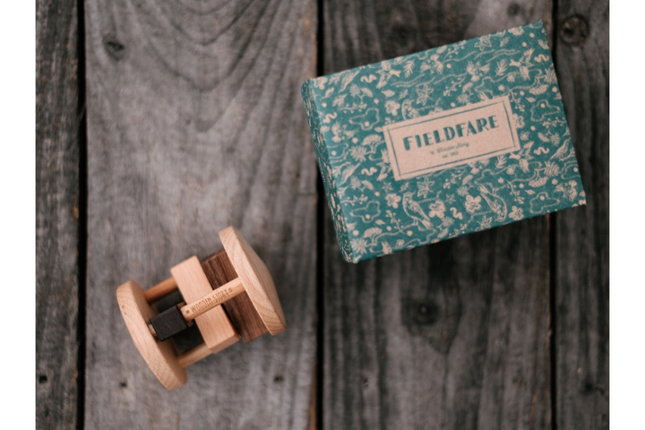 Wooden Story Hochet - Fieldfare avec boîte